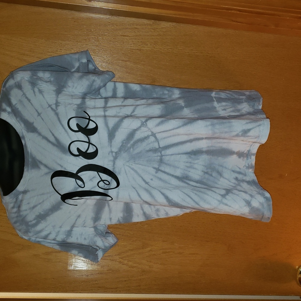 Celebrate! Halloween Gray Tie-Dye 'Boo' Short Sleeve T-Shirt Size M (8/10)